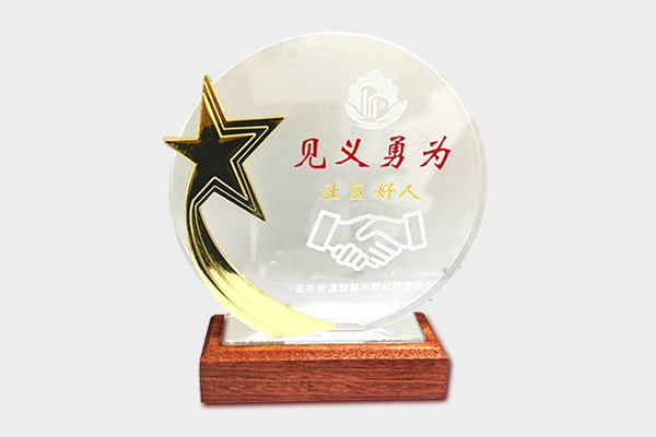 點(diǎn)贊丨“逆行”真英雄，救火顯擔(dān)當(dāng)！